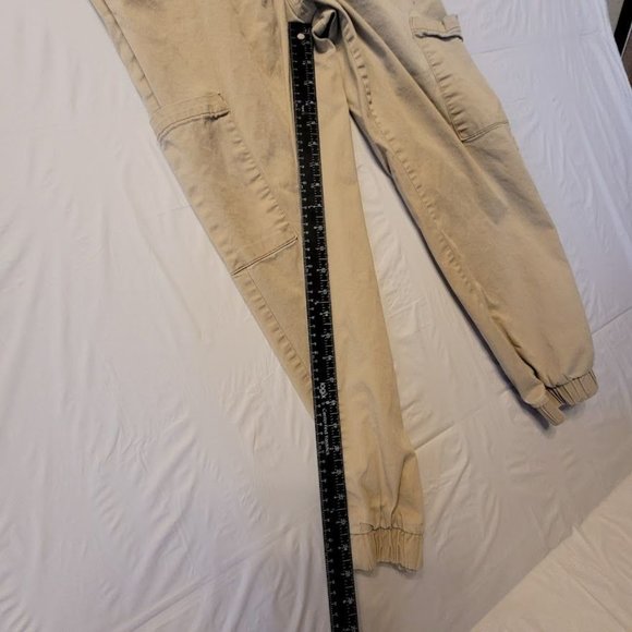 Arizona Jeans Co Boys Khaki  Elastic Waist Cargo Pants Size 7 - Picture 7 of 13